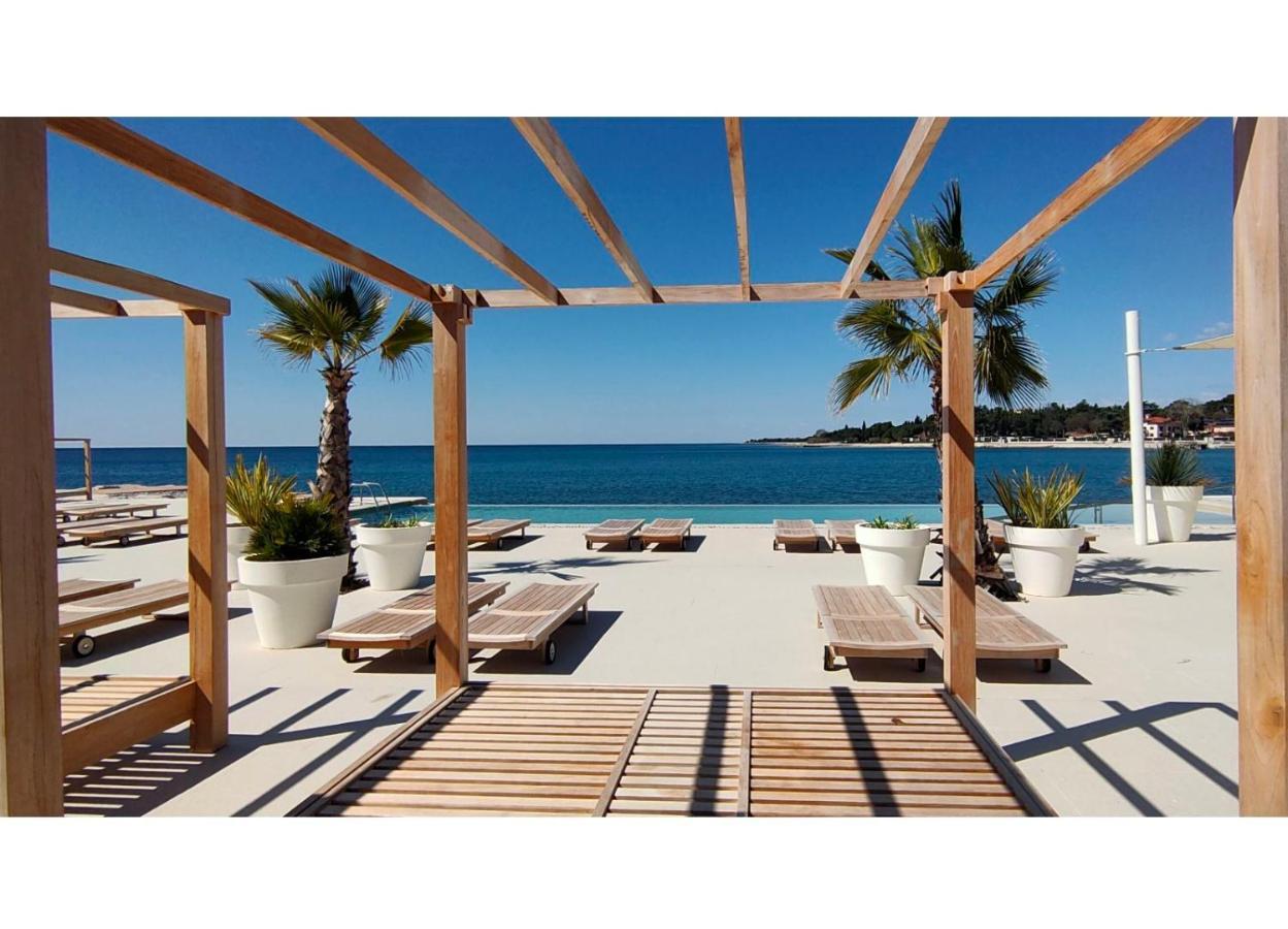 New!!! New Riva Luxury One - With Sunny Terrace & Big Garden Apartment Porec Exterior photo