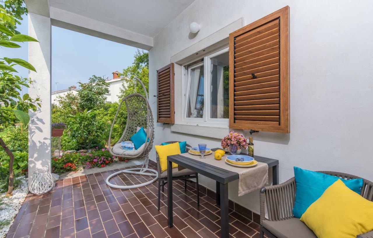 New!!! New Riva Luxury One - With Sunny Terrace & Big Garden Apartment Porec Exterior photo